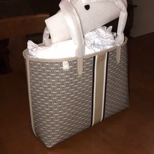 Tory Burch Gemini Link Tote